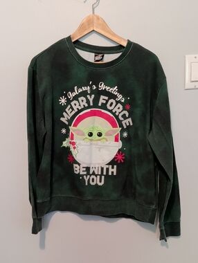 Star Wars Dark Green Crewneck Christmas Sweatshirt with Black Logo Tag